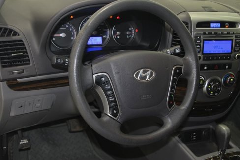 Used 2012 Hyundai Santa Fe GLS image 11