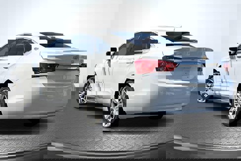 Used 2015 Chevrolet Impala LS image 2