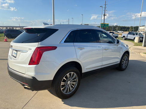 Used 2018 Cadillac XT5 Luxury w/ Driver Awareness Package image 8