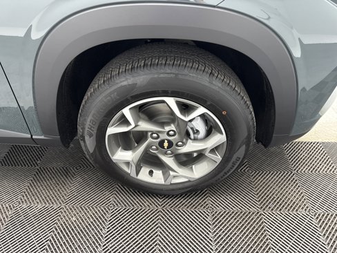 New 2025 Chevrolet Trax LT w/ LT Convenience Package image 12