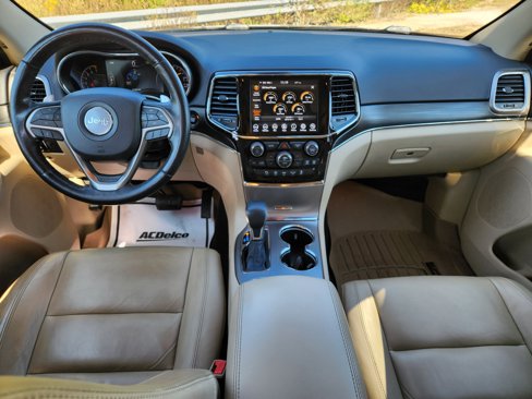 Used 2020 Jeep Grand Cherokee Limited image 3
