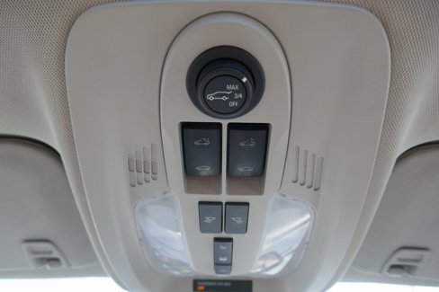Used 2017 Chevrolet Equinox LT image 25
