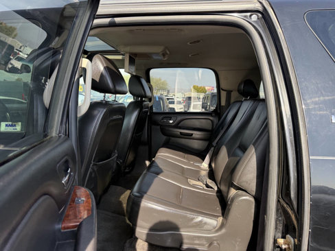 Used 2009 Chevrolet Suburban 2500 LT image 22