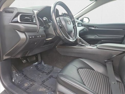 Used 2021 Toyota Camry SE image 10