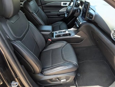 Used 2020 Ford Explorer ST w/ Premium Technology Package image 29