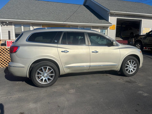 Used 2017 Buick Enclave Leather image 15