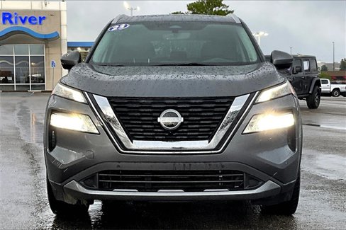 Used 2023 Nissan Rogue SL w/ SL Premium Package image 3