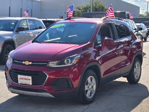 Used 2020 Chevrolet Trax LT w/ LT Convenience Package image 3
