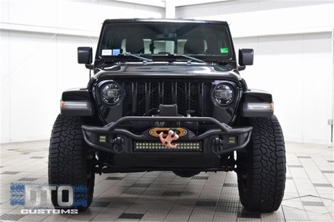 Used 2021 Jeep Gladiator Overland w/ Popular Equipment Package image 2