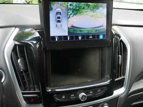 Used 2022 Chevrolet Traverse LT w/ LT Premium Package image 16