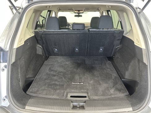 Used 2021 Nissan Rogue SV image 14