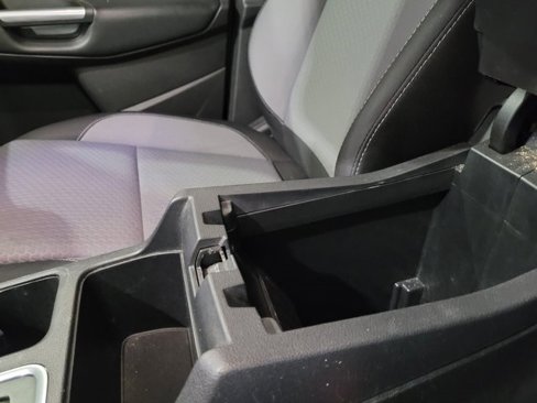 Used 2019 Ford Escape SE image 38