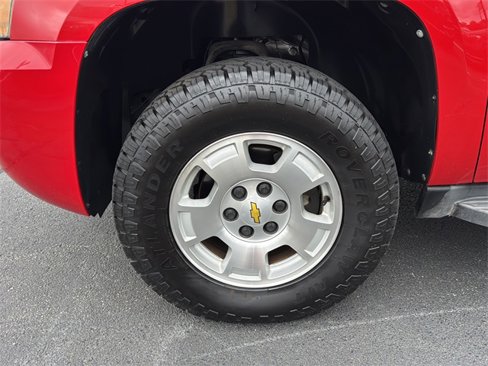 Used 2009 Chevrolet Avalanche LS image 9