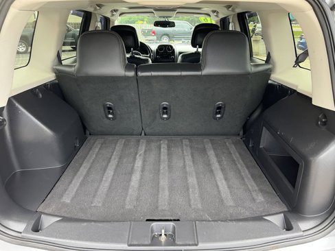 Used 2016 Jeep Patriot High Altitude image 12