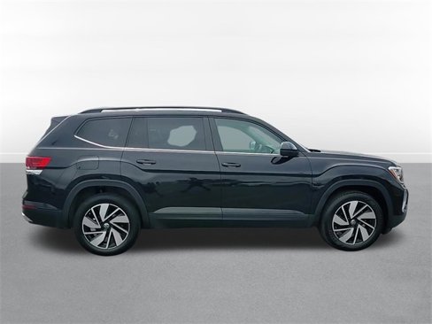 Used 2024 Volkswagen Atlas SE image 4