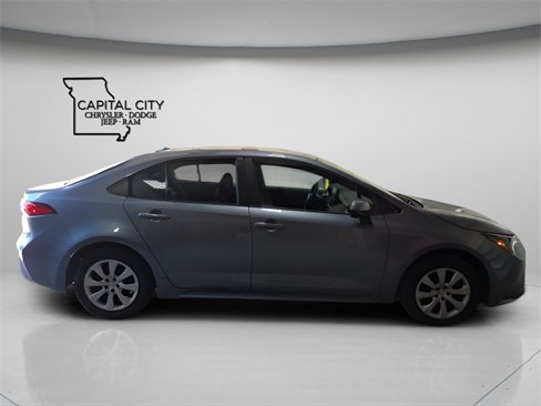 Used 2022 Toyota Corolla LE image 8