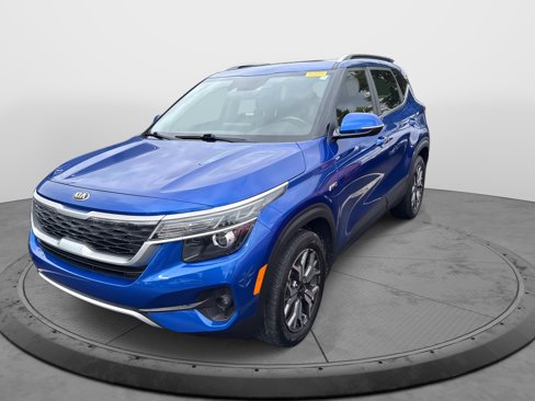 Used 2021 Kia Seltos EX image 3
