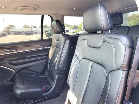 Used 2021 Jeep Grand Cherokee L Limited w/ MOPAR Finishing Package image 11