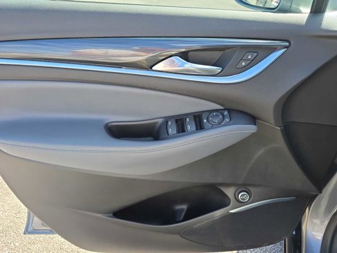 Used 2019 Buick Enclave Essence image 20