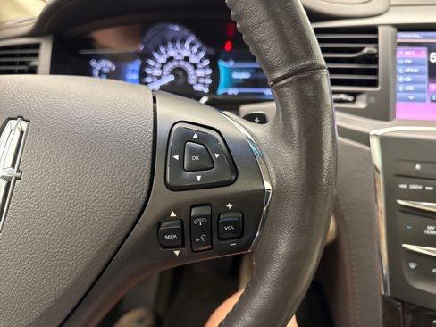 Used 2014 Lincoln MKS AWD w/ Equipment Group 201A image 36