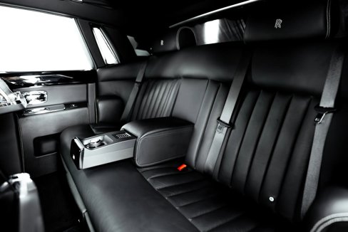 Used 2007 Rolls-Royce Phantom Sedan image 25