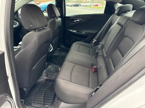 Used 2020 Chevrolet Malibu LT image 28