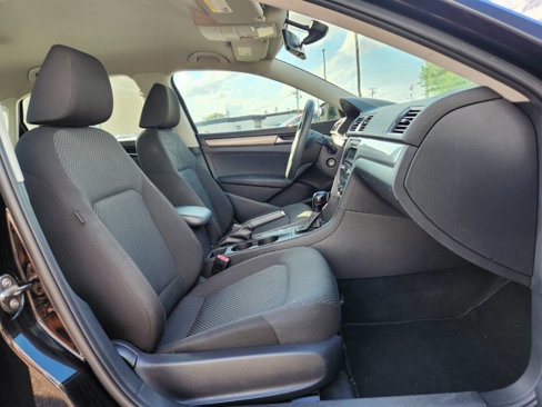 Used 2013 Volkswagen Passat 2.5 S image 14