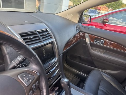 Used 2015 Lincoln MKX FWD w/ Equipment Group 102A image 15