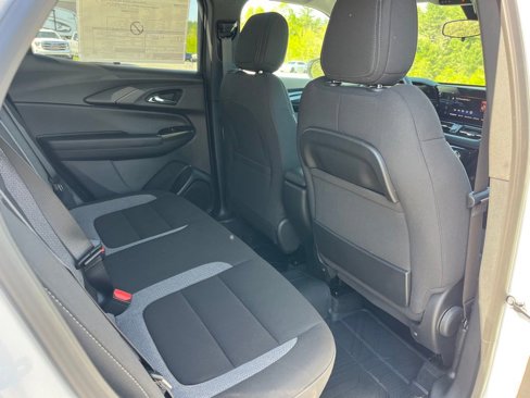 New 2025 Chevrolet TrailBlazer LT w/ LPO, Blackout Package image 22