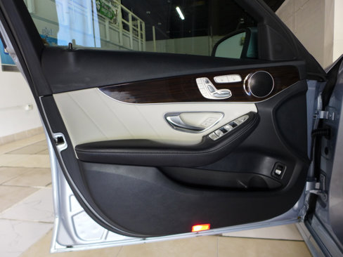 Used 2018 Mercedes-Benz C 300 Sedan image 65
