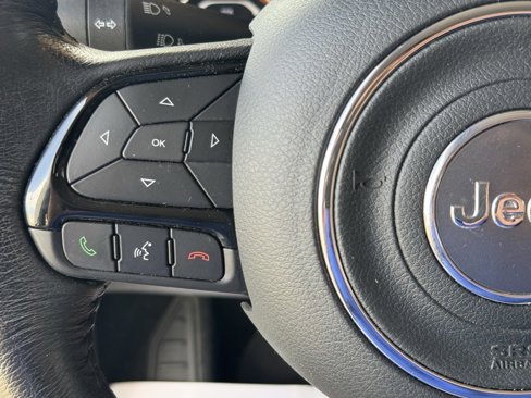 Used 2020 Jeep Renegade Altitude image 23