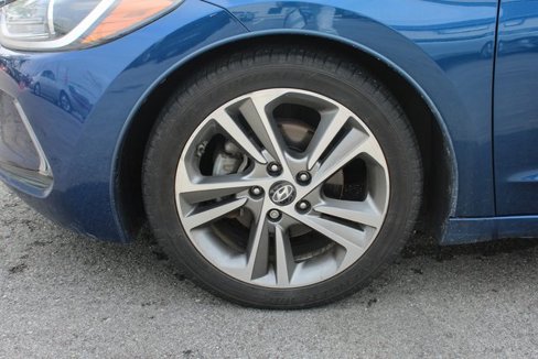 Used 2017 Hyundai Elantra Limited image 40