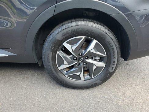 Certified 2021 Kia Sorento S image 5