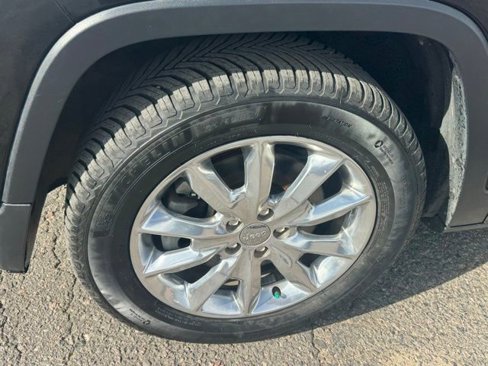 Certified 2016 Jeep Cherokee Limited image 47