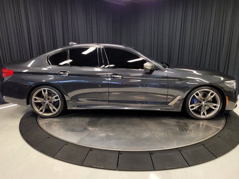 Used 2018 BMW M550i xDrive image 12
