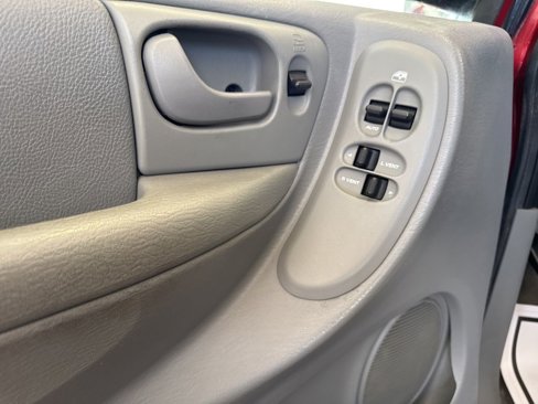 Used 2006 Dodge Grand Caravan SE image 11