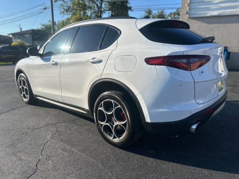Used 2018 Alfa Romeo Stelvio Sport w/ Quick Order Package 22J Sport image 5