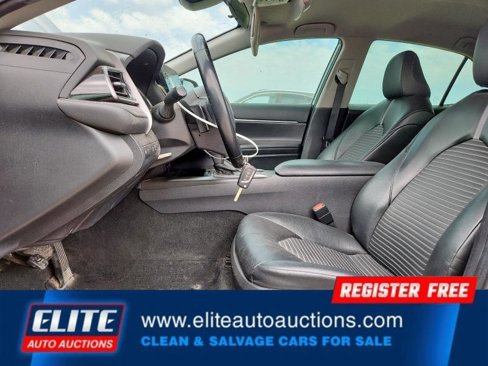 Used 2021 Toyota Camry SE image 14