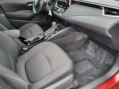 Used 2020 Toyota Corolla LE image 24