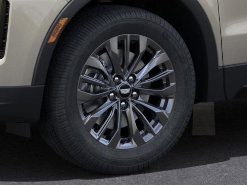 New 2025 Cadillac XT4 Premium Luxury w/ Cold Weather Package image 9