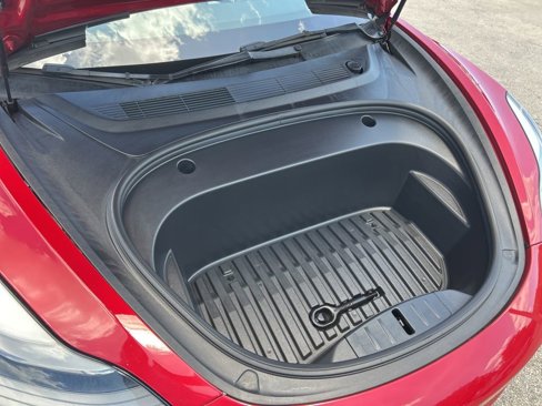 Used 2023 Tesla Model 3 Standard Range image 16