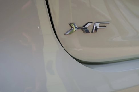 Used 2017 Jaguar XF Prestige image 53