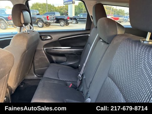 Used 2019 Dodge Journey SE image 45