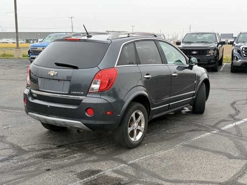 Used 2013 Chevrolet Captiva Sport LT image 2