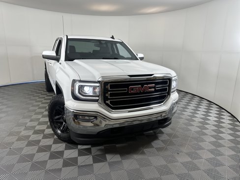 Used 2018 GMC Sierra 1500 SLE w/ SLE Value Package image 1