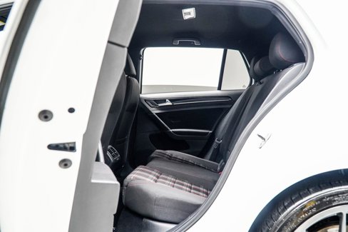 Used 2017 Volkswagen GTI Sport image 32