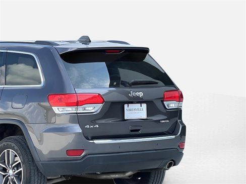 Used 2017 Jeep Grand Cherokee Limited image 8