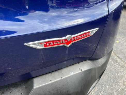 Used 2016 Jeep Renegade Trailhawk image 18