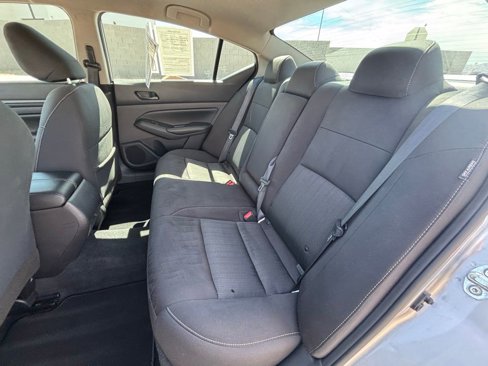 Used 2024 Nissan Altima 2.5 SV image 30