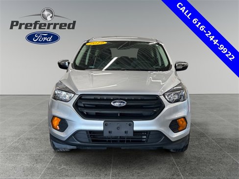 Used 2019 Ford Escape S image 4